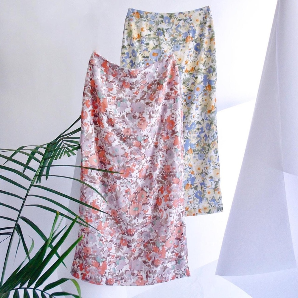 [ BRAND NEW ] Floral pencil skirt